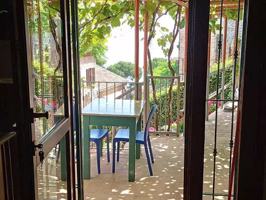 Immagine 40 di Albergo/B&B/Residence in vendita  in via castello 55 a Cupra Marittima