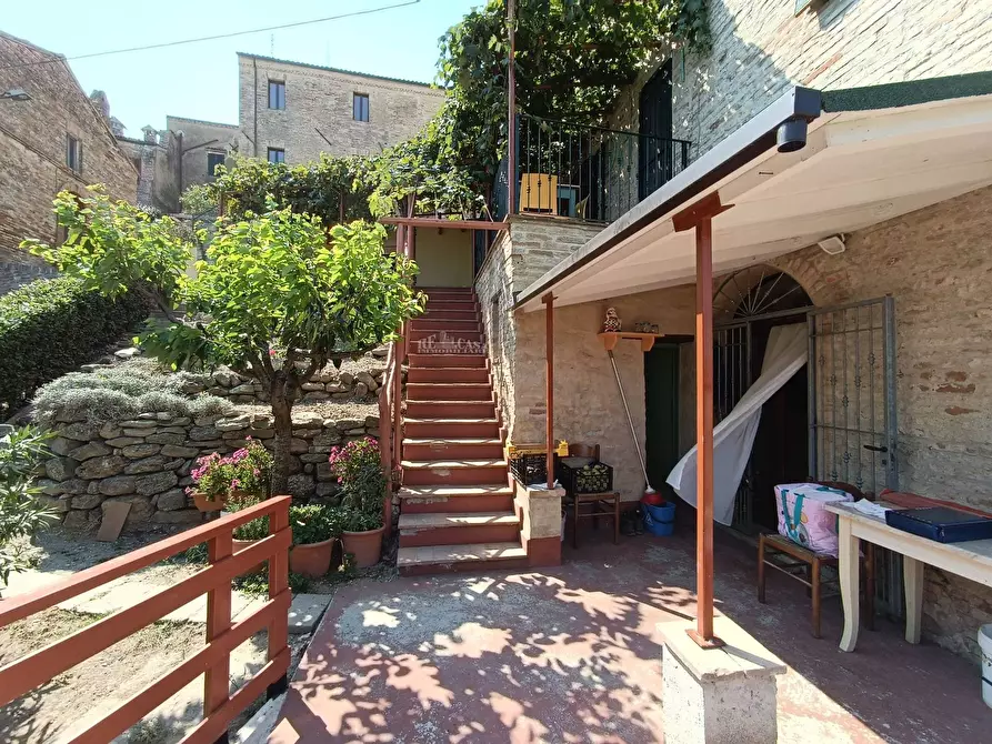 Immagine 36 di Albergo/B&B/Residence in vendita  in via castello 55 a Cupra Marittima