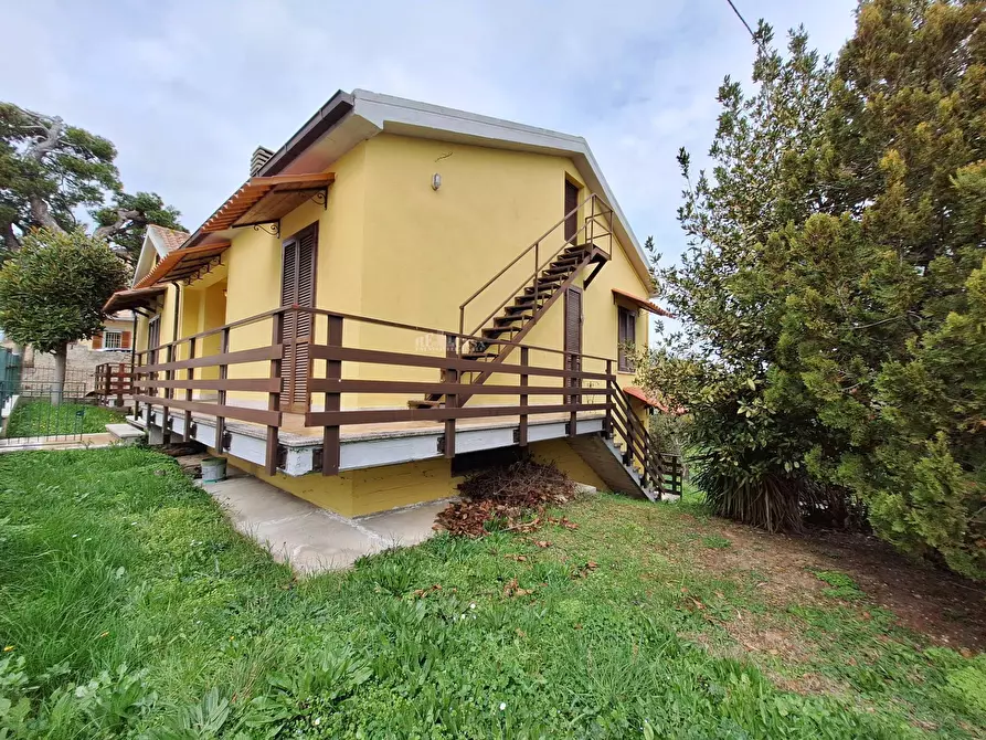 Immagine 7 di Casa indipendente in vendita  in Contrada rocchetta snc a Castorano