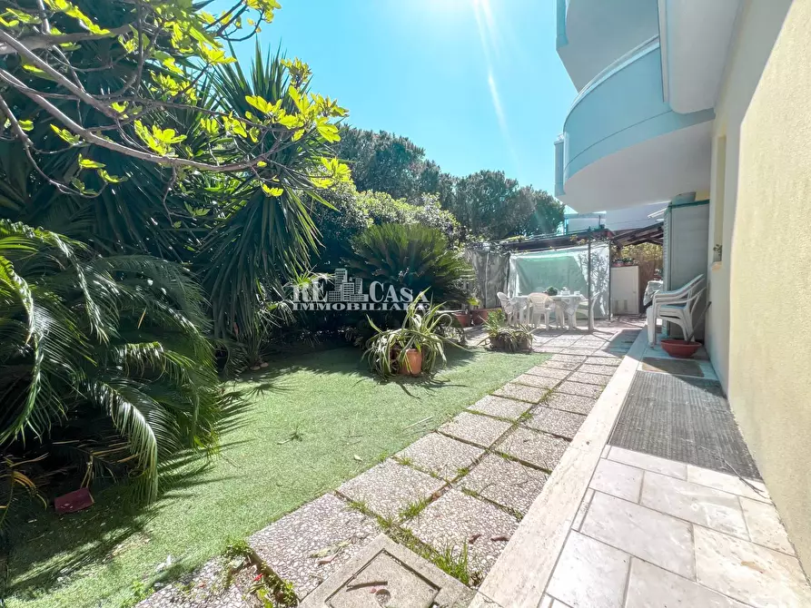 Immagine 19 di Appartamento in vendita  in Largo Danubio 13 a San Benedetto Del Tronto