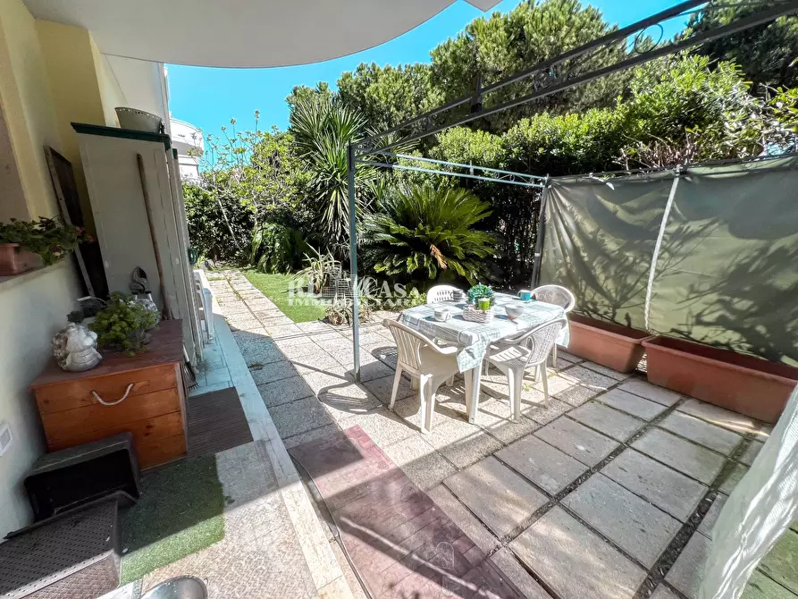 Immagine 28 di Appartamento in vendita  in Largo Danubio 13 a San Benedetto Del Tronto