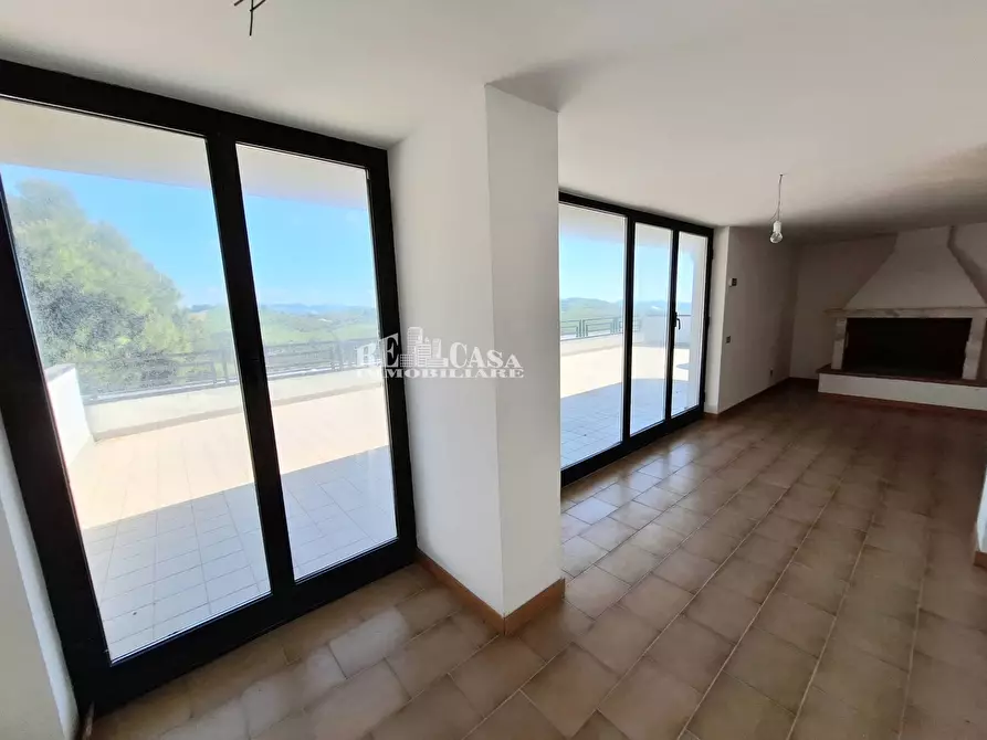 Immagine 15 di Villa in vendita  in via giuseppe guarnieri a Offida