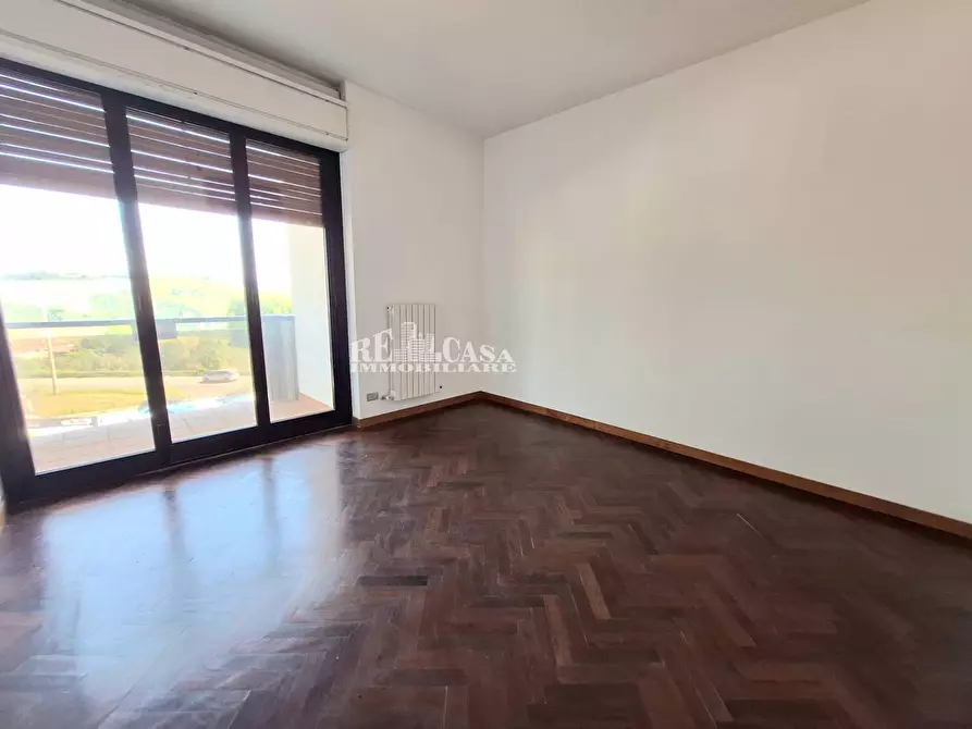 Immagine 17 di Villa in vendita  in via giuseppe guarnieri a Offida