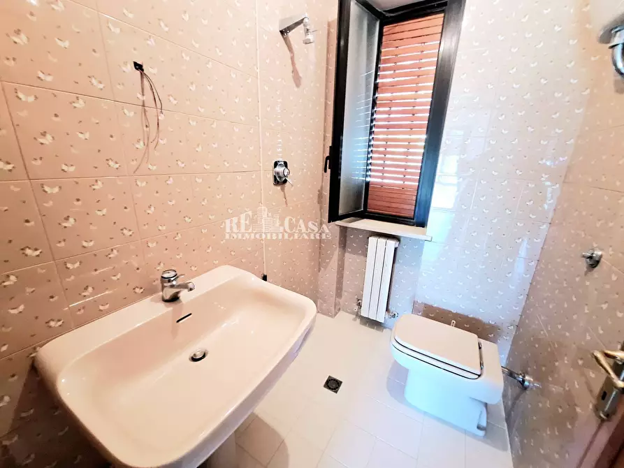 Immagine 33 di Villa in vendita  in via giuseppe guarnieri a Offida