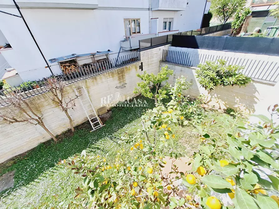 Immagine 49 di Villa in vendita  in via giuseppe guarnieri a Offida