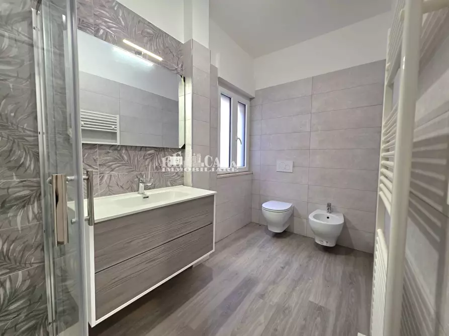 Immagine 10 di Appartamento in vendita  in via Crispi 35 a San Benedetto Del Tronto