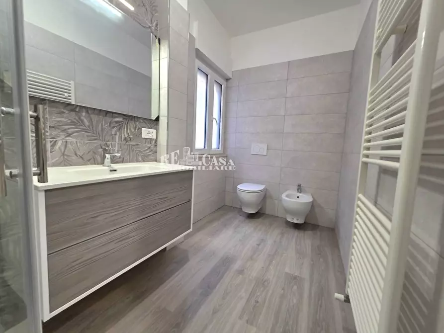 Immagine 12 di Appartamento in vendita  in via Crispi 35 a San Benedetto Del Tronto