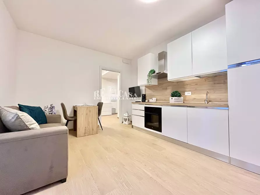 Immagine 2 di Appartamento in vendita  in Via Calatafimi a San Benedetto Del Tronto