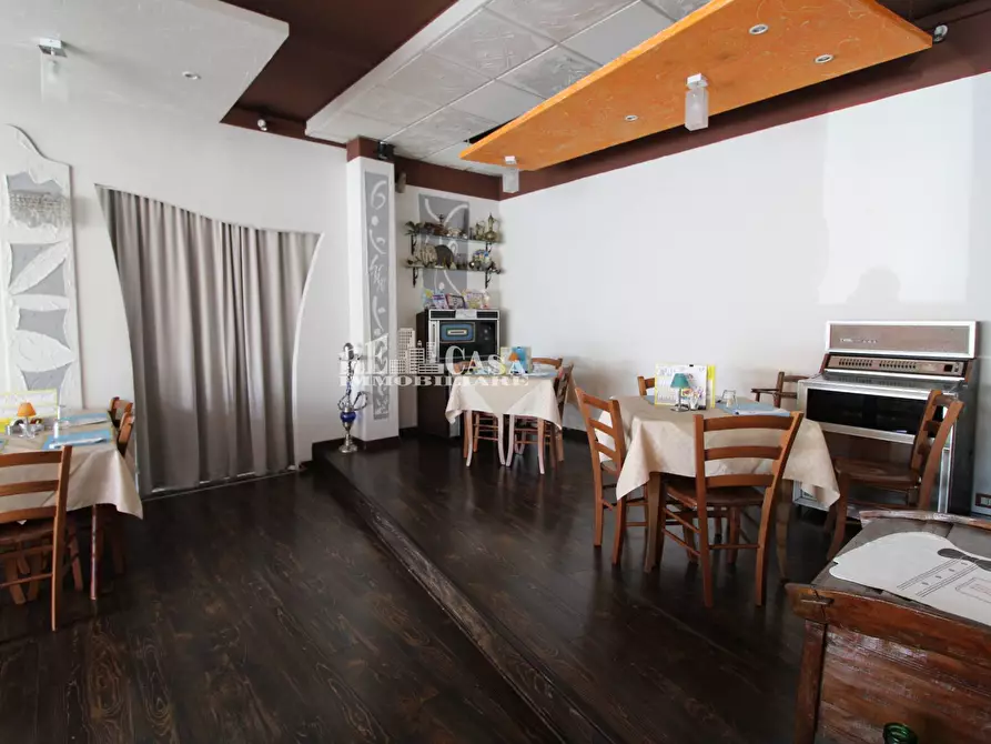 Immagine 3 di Attività commerciale in vendita  in aprutina 76 a Altidona