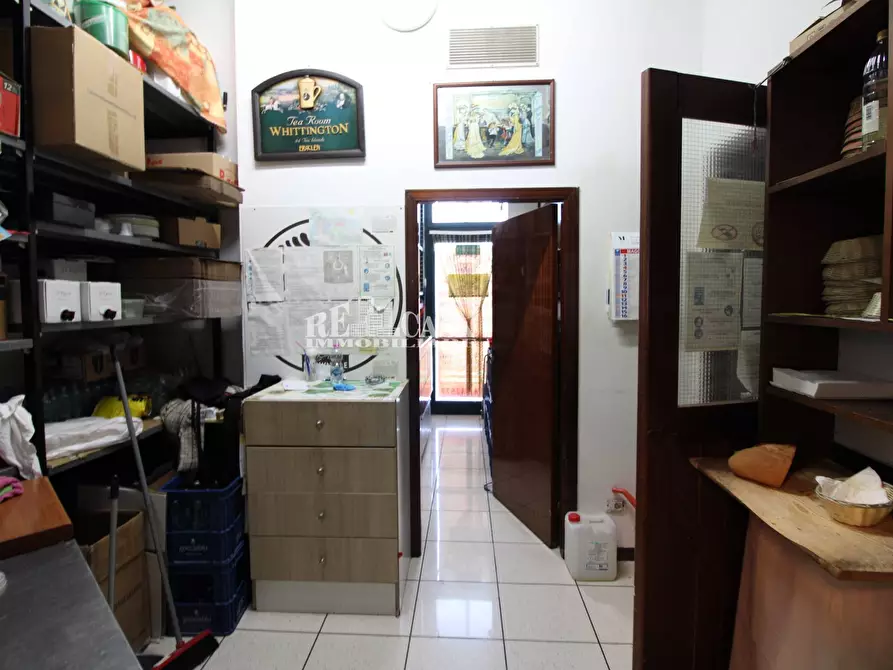 Immagine 17 di Attività commerciale in vendita  in aprutina 76 a Altidona