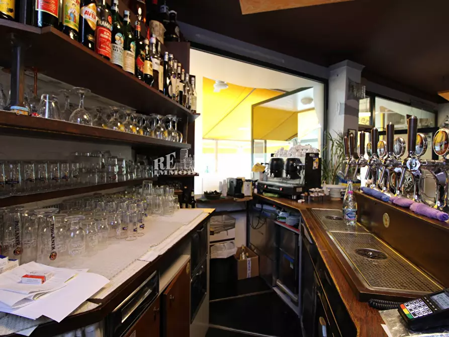 Immagine 15 di Attività commerciale in vendita  in aprutina 76 a Altidona