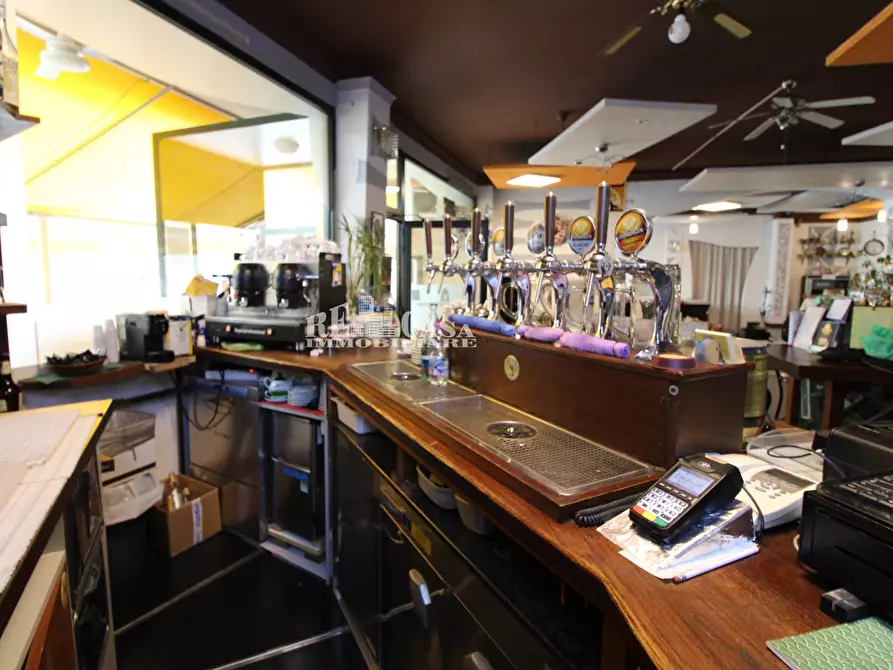 Immagine 16 di Attività commerciale in vendita  in aprutina 76 a Altidona