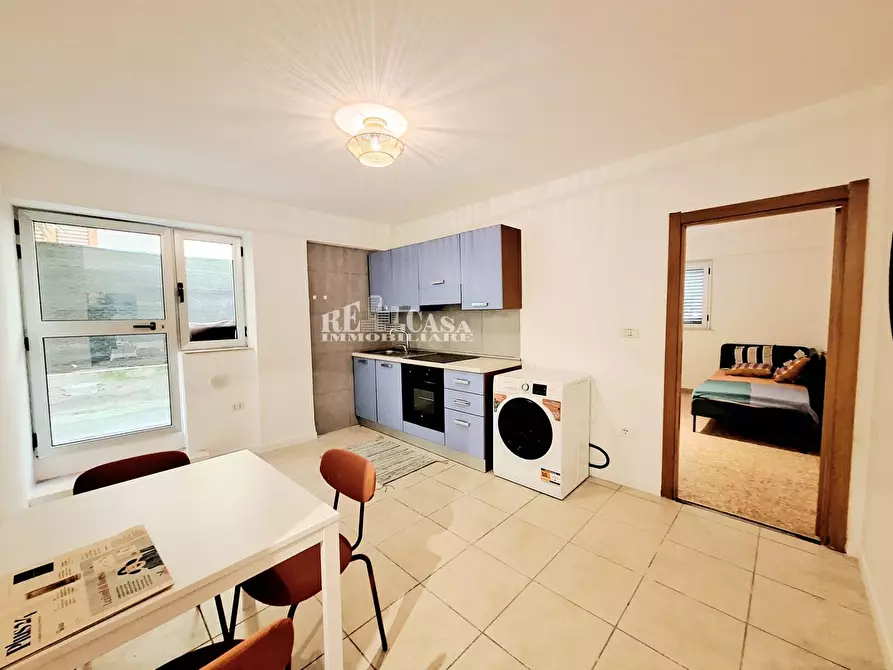 Immagine 3 di Appartamento in vendita  in via formentini a San Benedetto Del Tronto