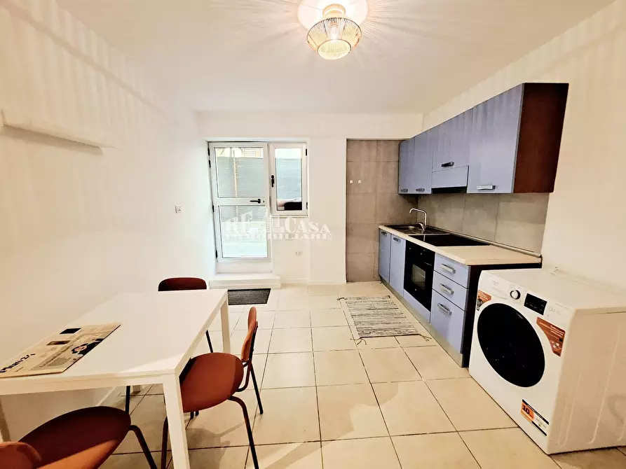 Immagine 4 di Appartamento in vendita  in via formentini a San Benedetto Del Tronto