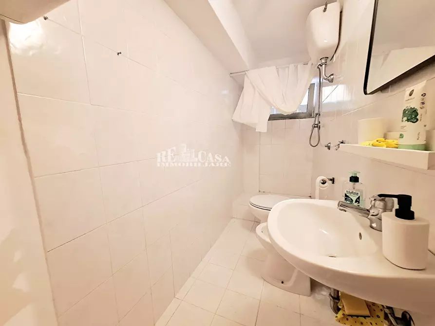 Immagine 13 di Appartamento in vendita  in via formentini a San Benedetto Del Tronto