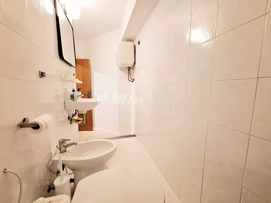 Immagine 16 di Appartamento in vendita  in via formentini a San Benedetto Del Tronto