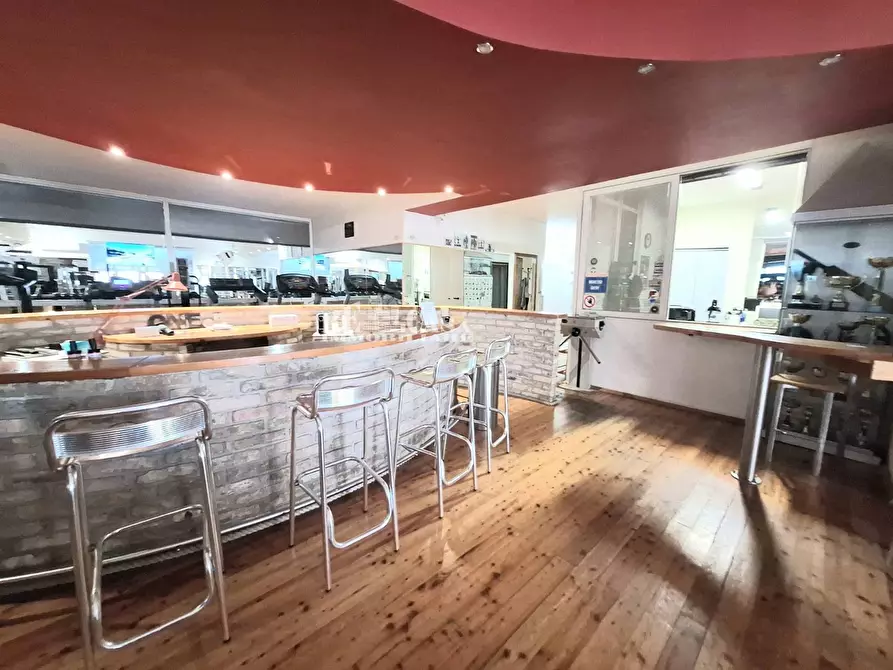 Immagine 2 di Locale commerciale   in via luciano zuccoli 75 a San Benedetto Del Tronto