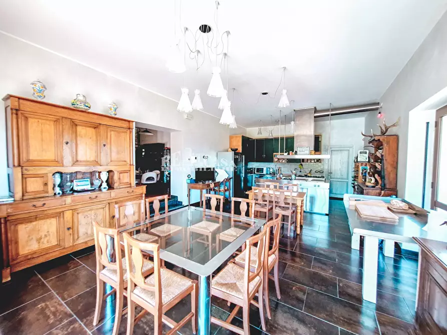 Immagine 15 di Villa in vendita  in Contrada Codara 42 a Ripatransone