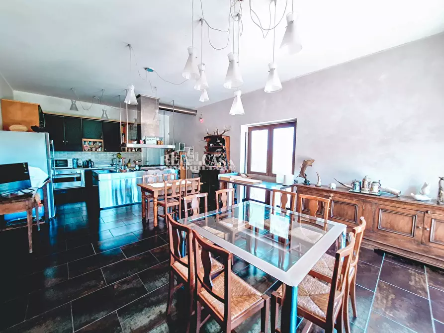 Immagine 16 di Villa in vendita  in Contrada Codara 42 a Ripatransone