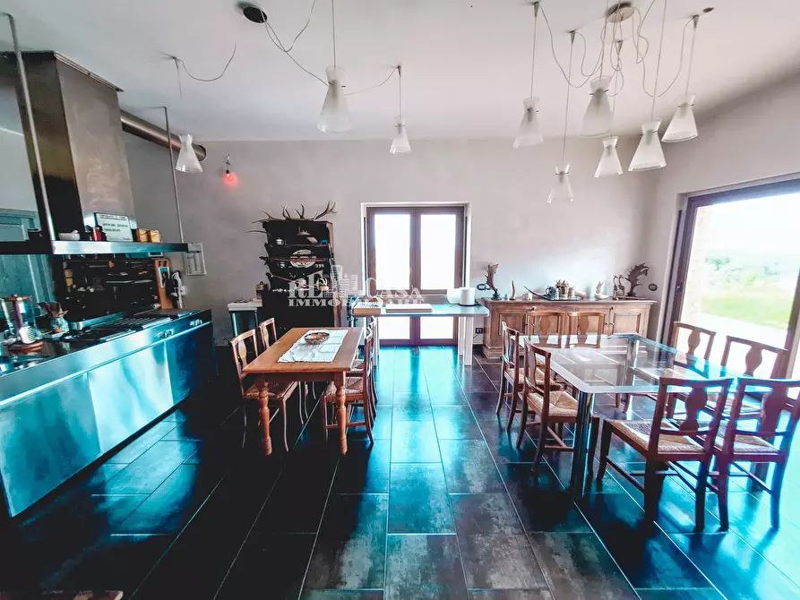 Immagine 22 di Villa in vendita  in Contrada Codara 42 a Ripatransone