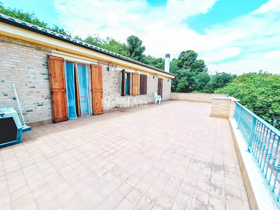 Immagine 44 di Villa in vendita  in Contrada Codara 42 a Ripatransone