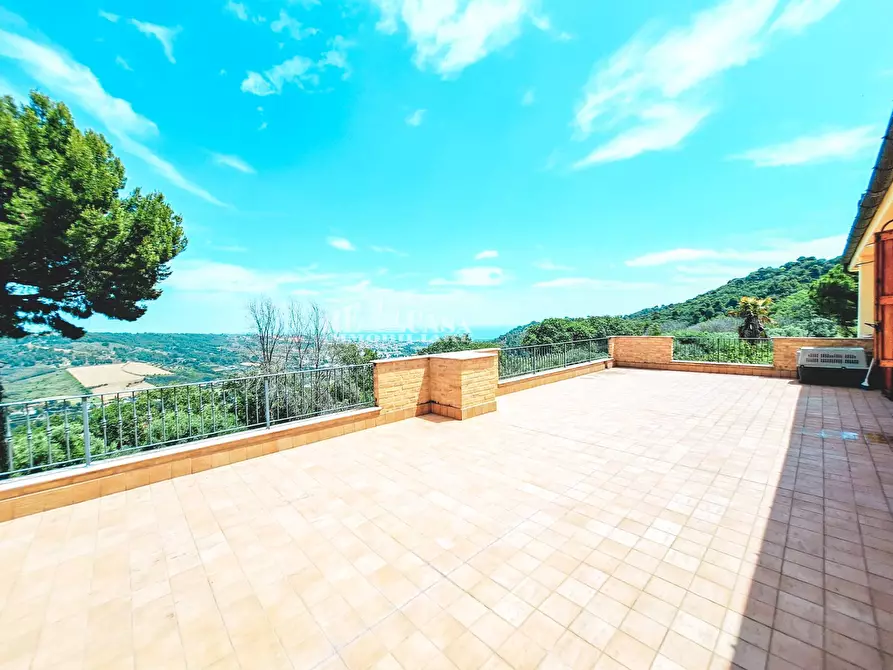 Immagine 46 di Villa in vendita  in Contrada Codara 42 a Ripatransone