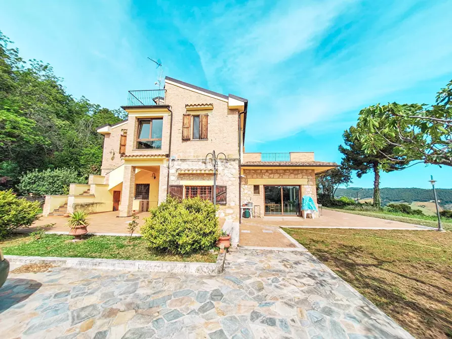 Immagine 3 di Villa in vendita  in Contrada Codara 42 a Ripatransone