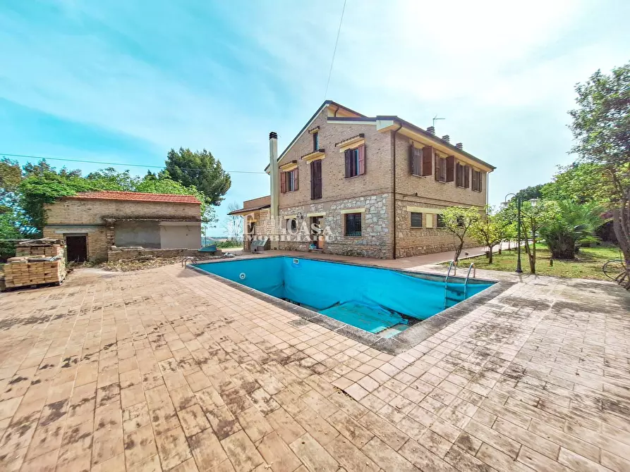 Immagine 5 di Villa in vendita  in Contrada Codara 42 a Ripatransone