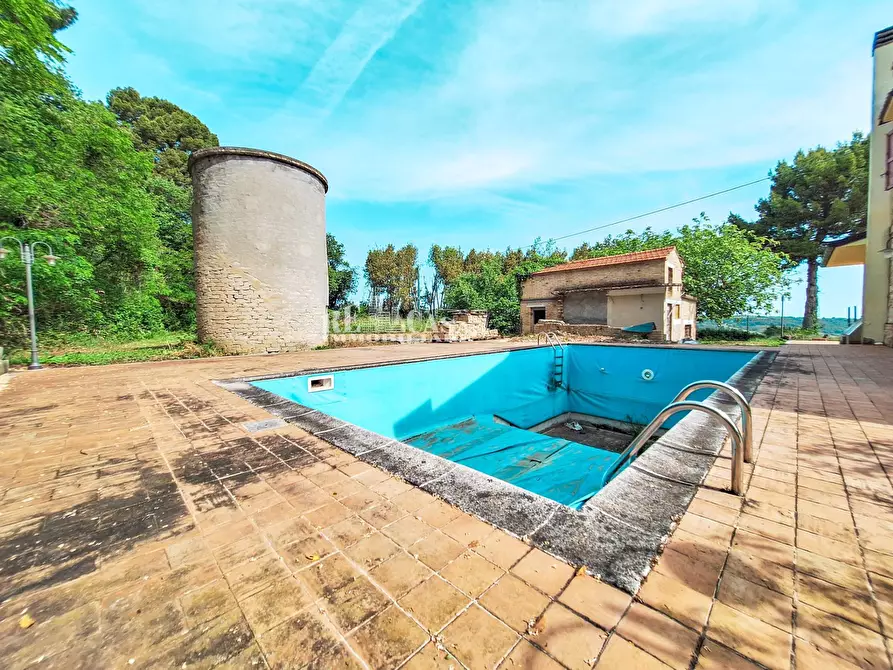 Immagine 58 di Villa in vendita  in Contrada Codara 42 a Ripatransone
