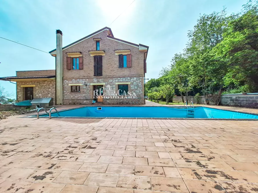 Immagine 59 di Villa in vendita  in Contrada Codara 42 a Ripatransone