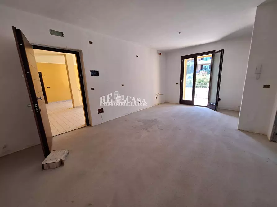 Immagine 1 di Appartamento in vendita  in C.da giardino a Ancarano