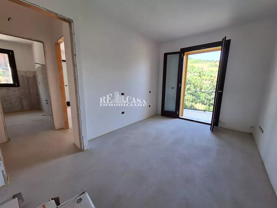 Immagine 10 di Appartamento in vendita  in C.da giardino a Ancarano