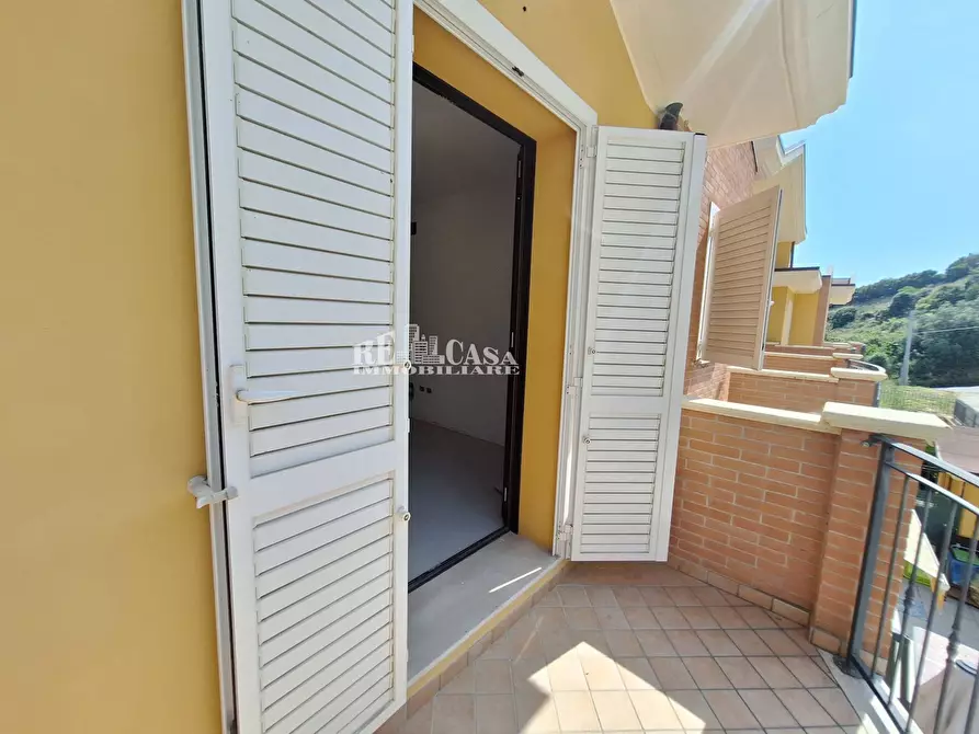 Immagine 12 di Appartamento in vendita  in C.da giardino a Ancarano