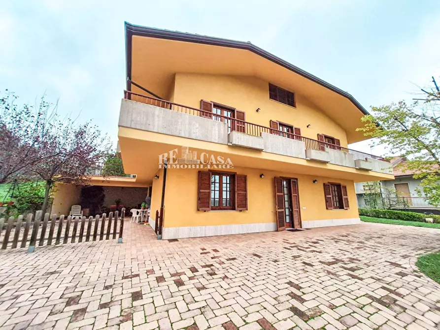 Immagine 1 di Villa in vendita  in via cona a Sant'omero