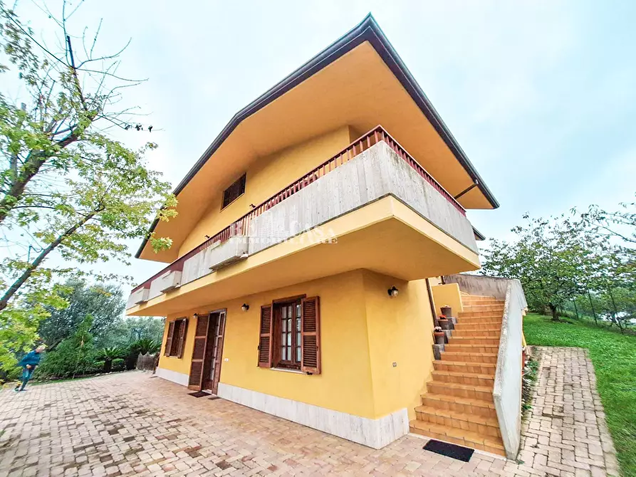 Immagine 2 di Villa in vendita  in via cona a Sant'omero