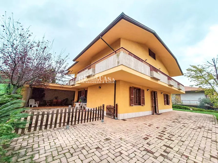 Immagine 3 di Villa in vendita  in via cona a Sant'omero