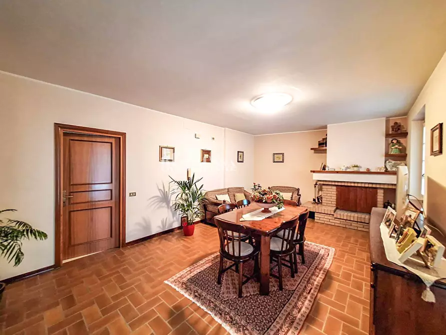 Immagine 15 di Villa in vendita  in via cona a Sant'omero