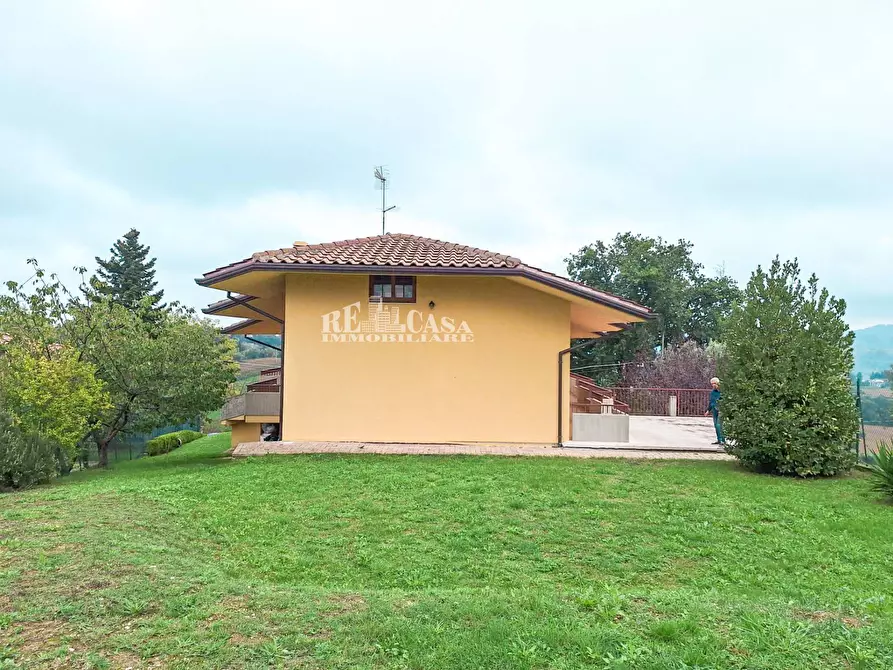 Immagine 44 di Villa in vendita  in via cona a Sant'omero