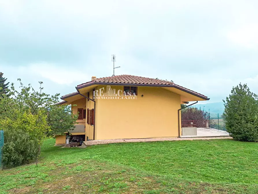 Immagine 45 di Villa in vendita  in via cona a Sant'omero