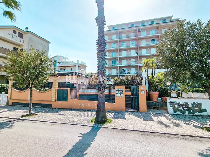 Immagine 16 di Appartamento in vendita  in Viale Rinascimento 81 a San Benedetto Del Tronto