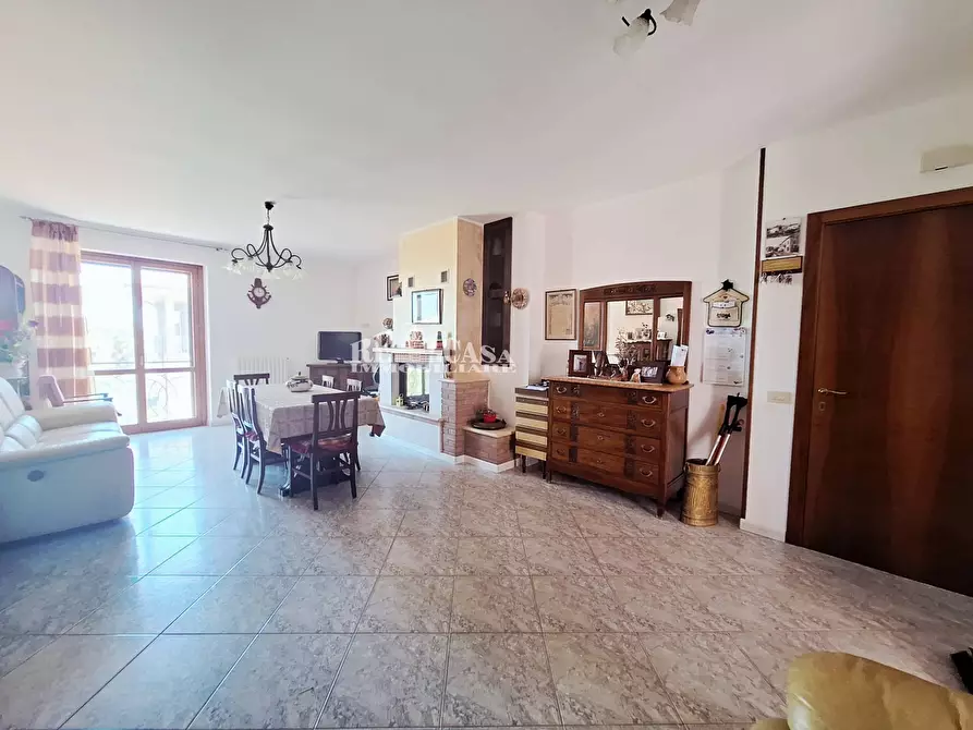 Immagine 7 di Appartamento in vendita  in via san antonio a Grottammare