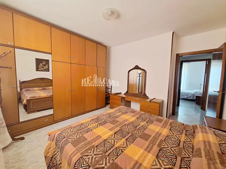 Immagine 16 di Appartamento in vendita  in via san antonio a Grottammare