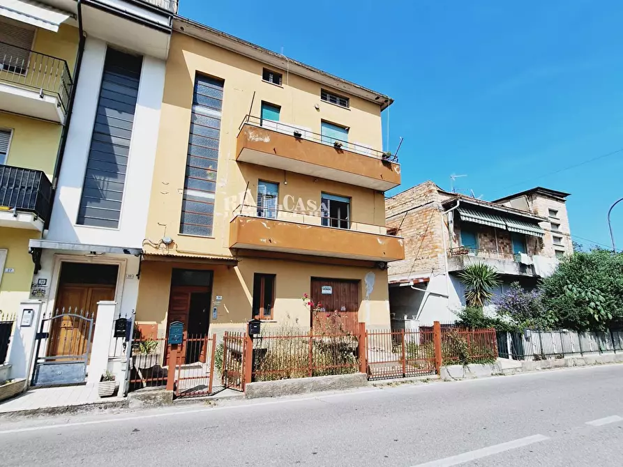 Immagine 3 di Casa indipendente in vendita  in via montagna dei fiori 28 a San Benedetto Del Tronto