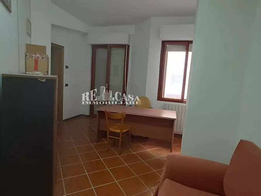 Immagine 13 di Ufficio in affitto  in Via santoro di santarosa a Civitanova Marche
