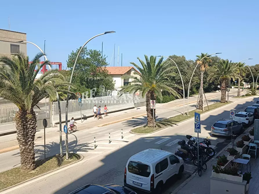 Immagine 23 di Ufficio in affitto  in Via santoro di santarosa a Civitanova Marche