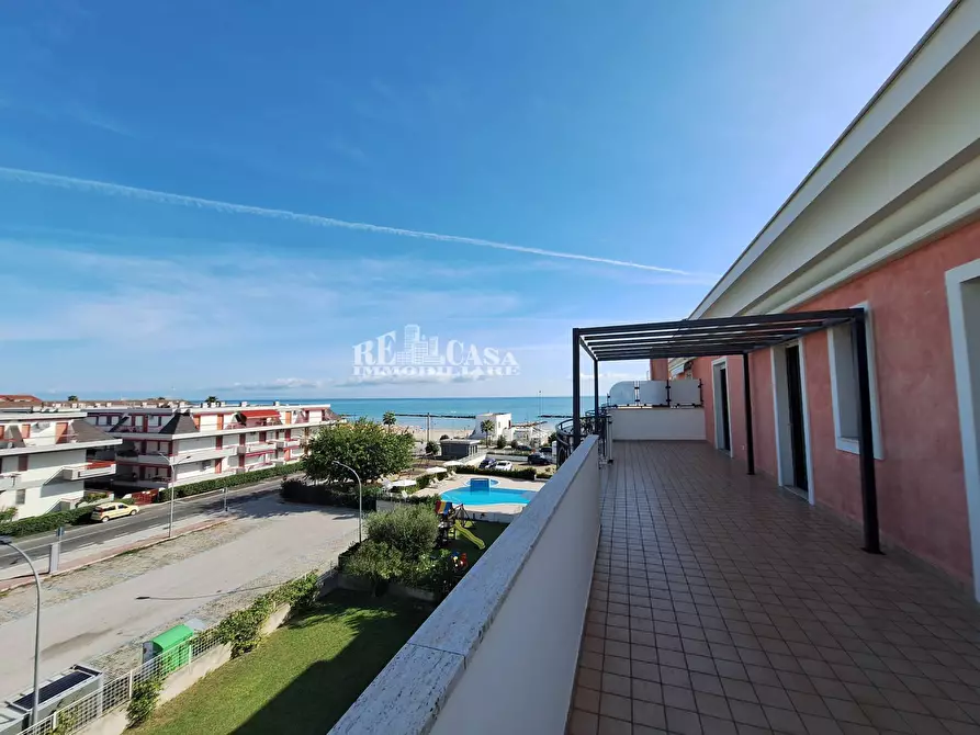 Immagine 2 di Appartamento in vendita  in Via sergio Turone a Martinsicuro