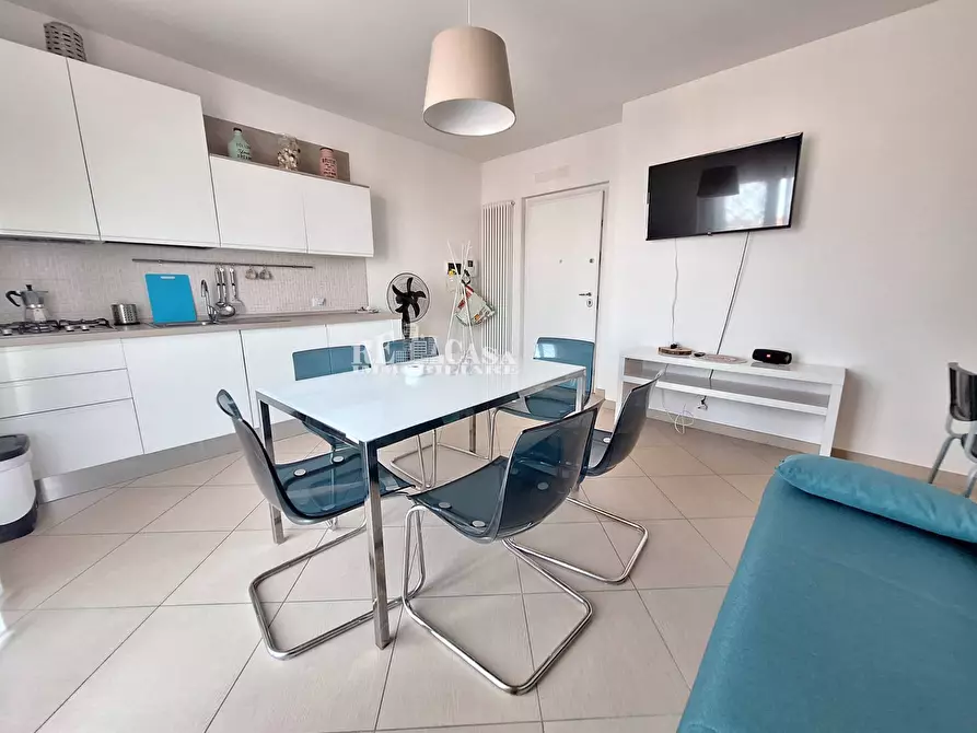 Immagine 4 di Appartamento in vendita  in Via sergio Turone a Martinsicuro