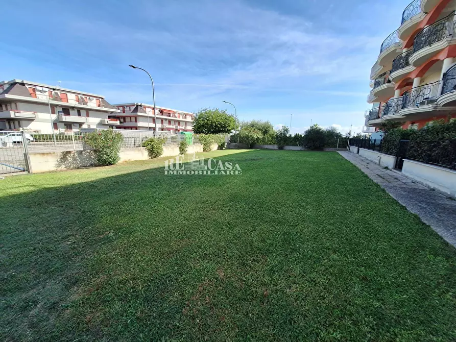 Immagine 18 di Appartamento in vendita  in Via sergio Turone a Martinsicuro