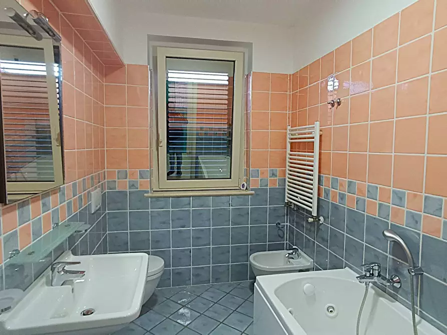 Immagine 34 di Appartamento in vendita  in via toscana 35 a Cupra Marittima