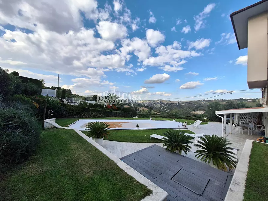 Immagine 3 di Casa indipendente in vendita  in contrada san Lazzaro a Offida